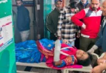 कश्मीर में एक रिसॉर्ट में बंदूकधारियों द्वारा मारे गए कम से कम 26 पर्यटक, भारतीय पुलिस का कहना है